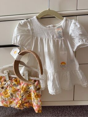 C&C California White Eyelet Peplum Top with Floral Sunflower Shorts